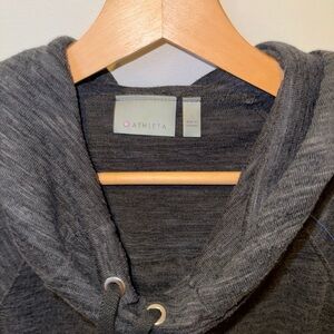 Athleta Pullover sweatshirt women’s